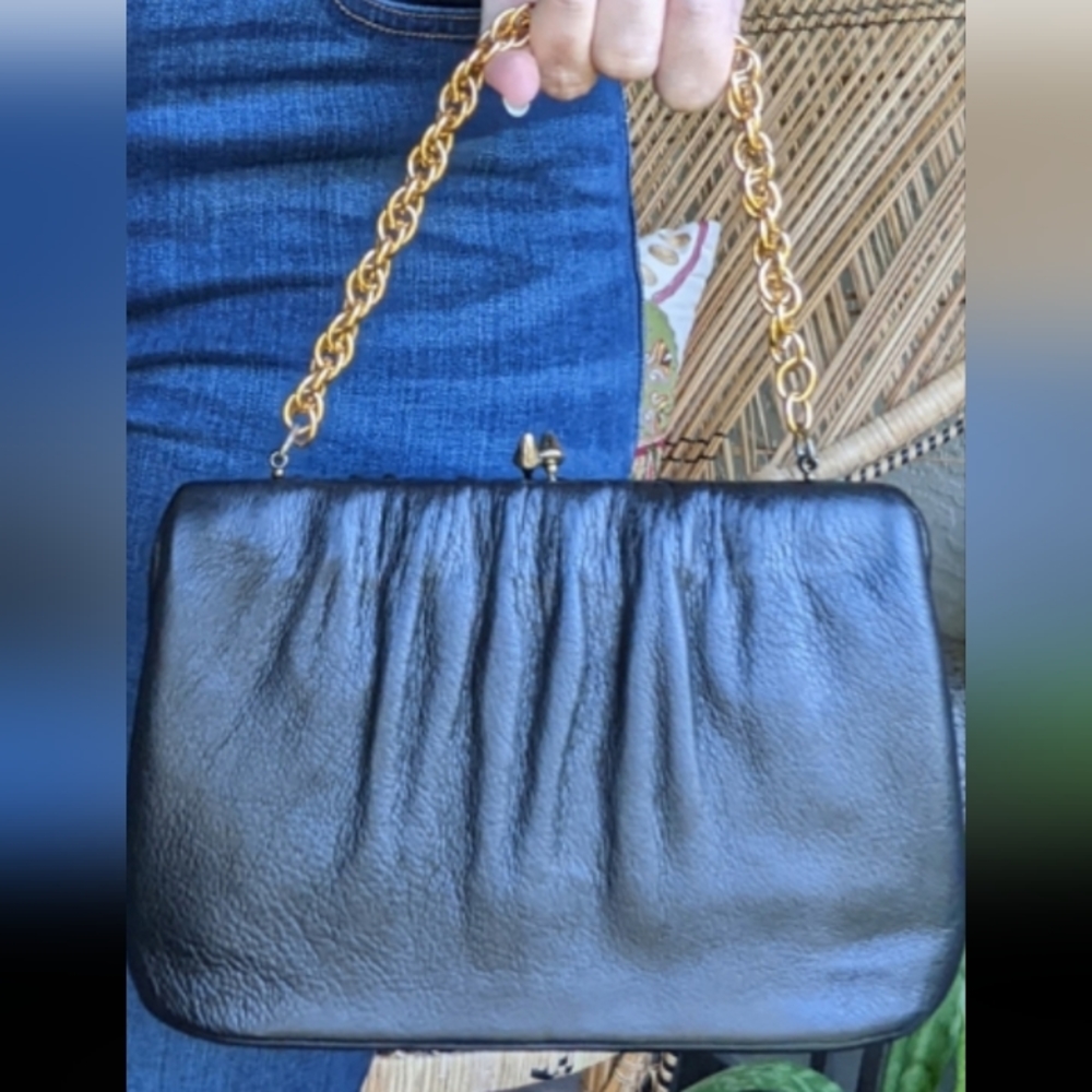 Vintage 60's pin up purse. Real leather.